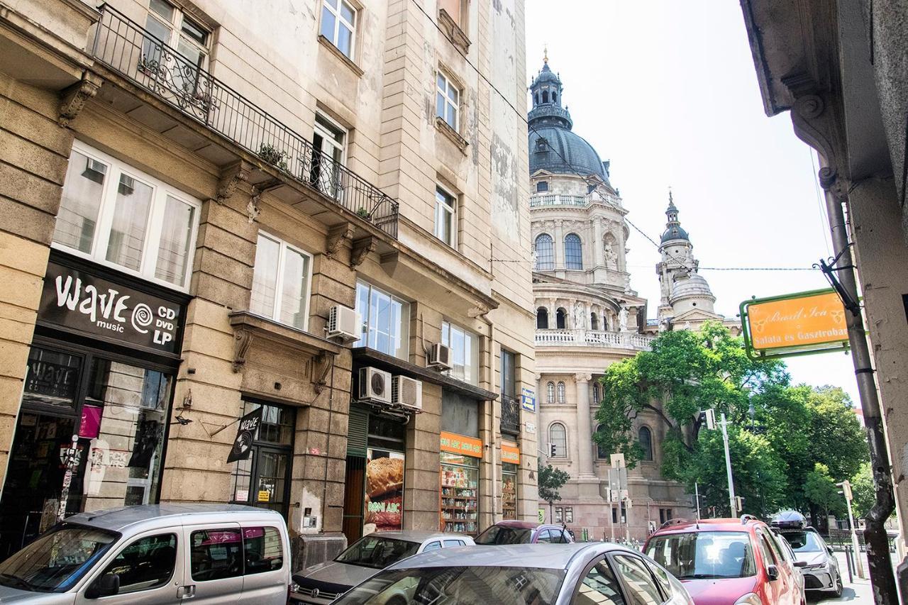 Helena Apartment With View On St. Stephan'S Basilica Budapest Exterior photo